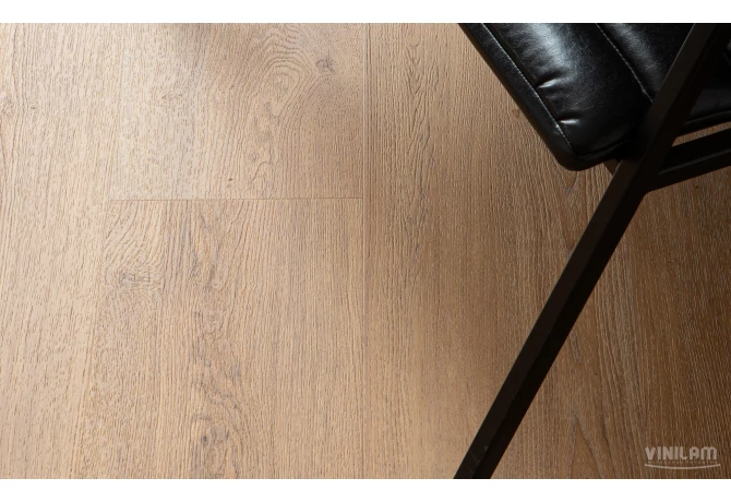 Кварц-винил Дуб Гранада (1227*232*2,5 мм) — купить в Астрахани